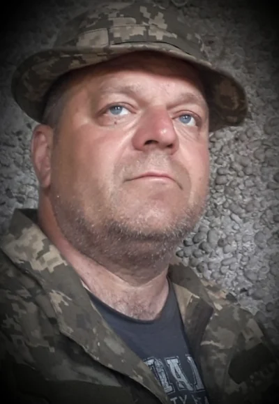 Олег Перебийніс.