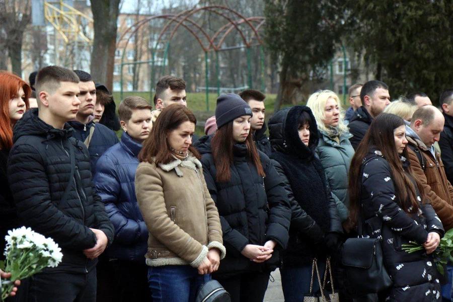 На відкритті пам'ятної дошки.