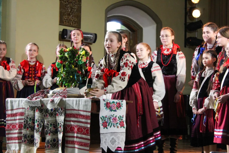 Учасники відбіркового туру "Червоної рути".