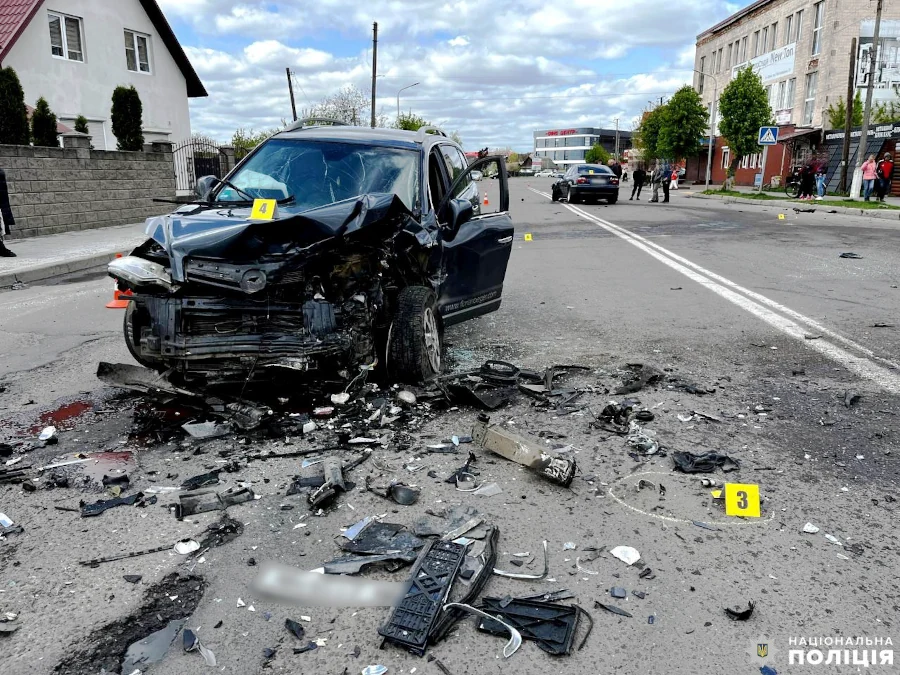 Розбите авто.