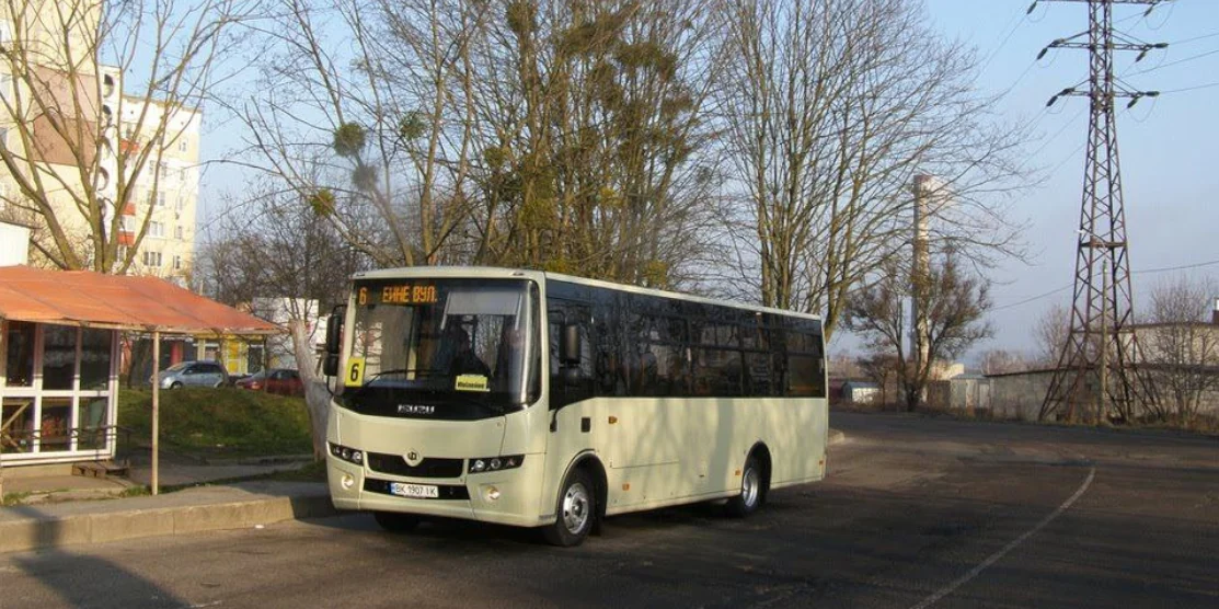 Рівняни підтримують закупівлі нових автобусів для міста