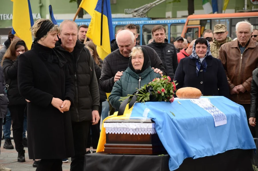 Похорон Петра Гнатюка.