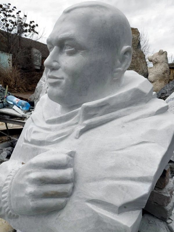 Одеса відмовила у встановленні погруддя Віталію Скакуну, який підірвав разом із собою Генічеський міст - фото 2