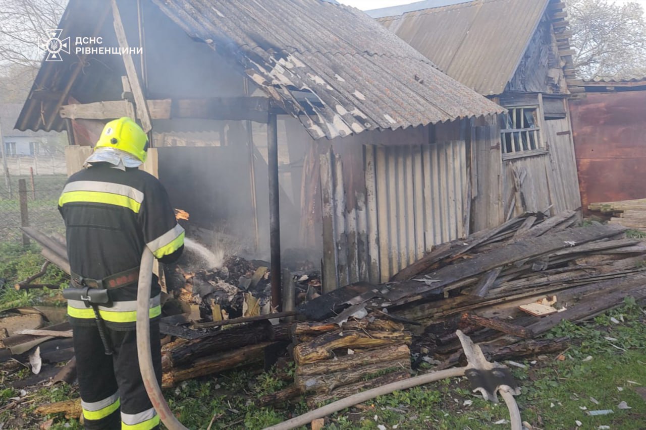 Вогонь знищив частину будинку на Рівненщині