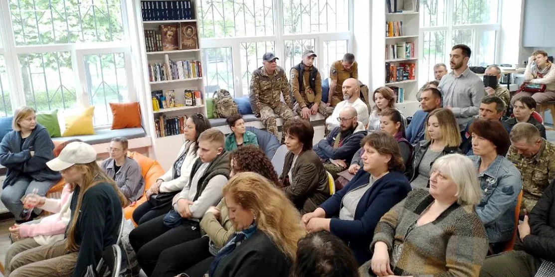 У Рівному презентували книгу лікаря та воїна Євгена Дубровського