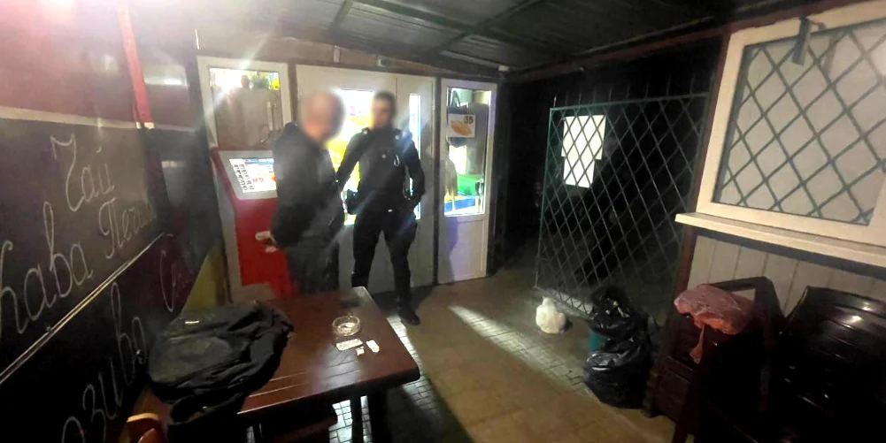 Суд покарав 39-річного жителя Рівненщини, який стріляв у поліцейського