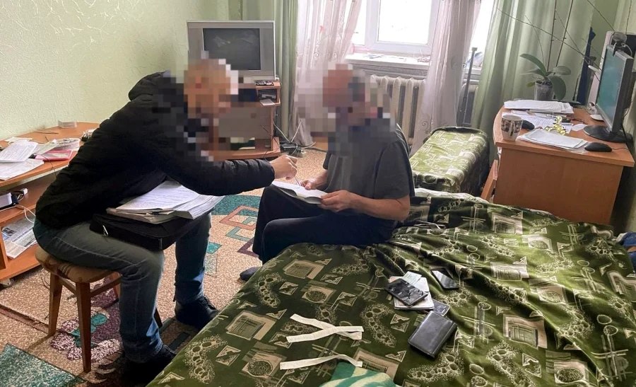 Один з підозрюваних лікарів.