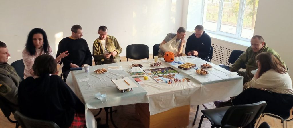 Розумні ігри допомагають військовим на Рівненщині відволіктися від війни - фото 4