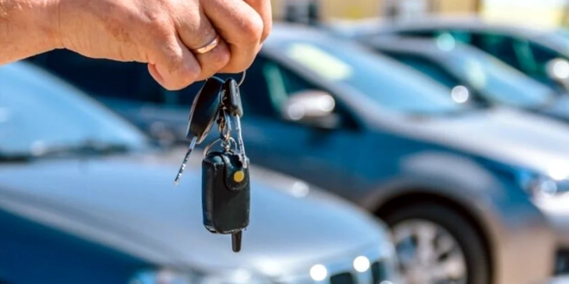 2 конфісковані автівки передали спеціальним службам на Рівненщині 2 конфісковані автівки передали спеціальним службам на Рівненщині