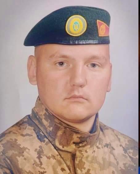 На Рівненщині попрощалися з трьома  Героями - фото 1