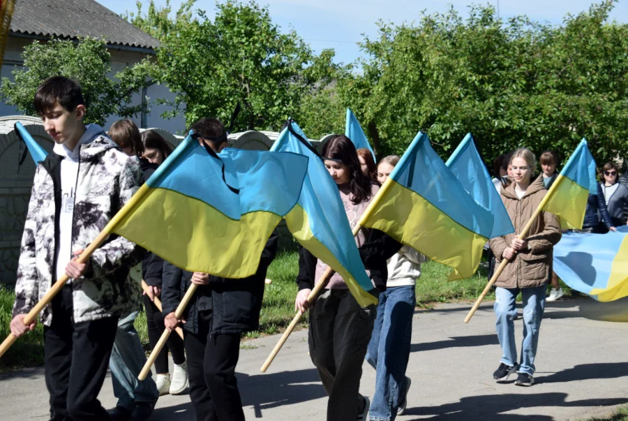 У Здолбунівській громаді віддали шану воїну ЗСУ Василю Павловському - фото 2