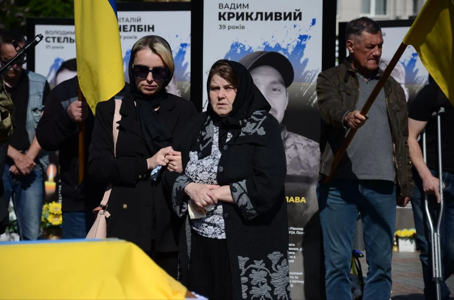 В Рівному попрощалися із загиблим Захисником - фото 1