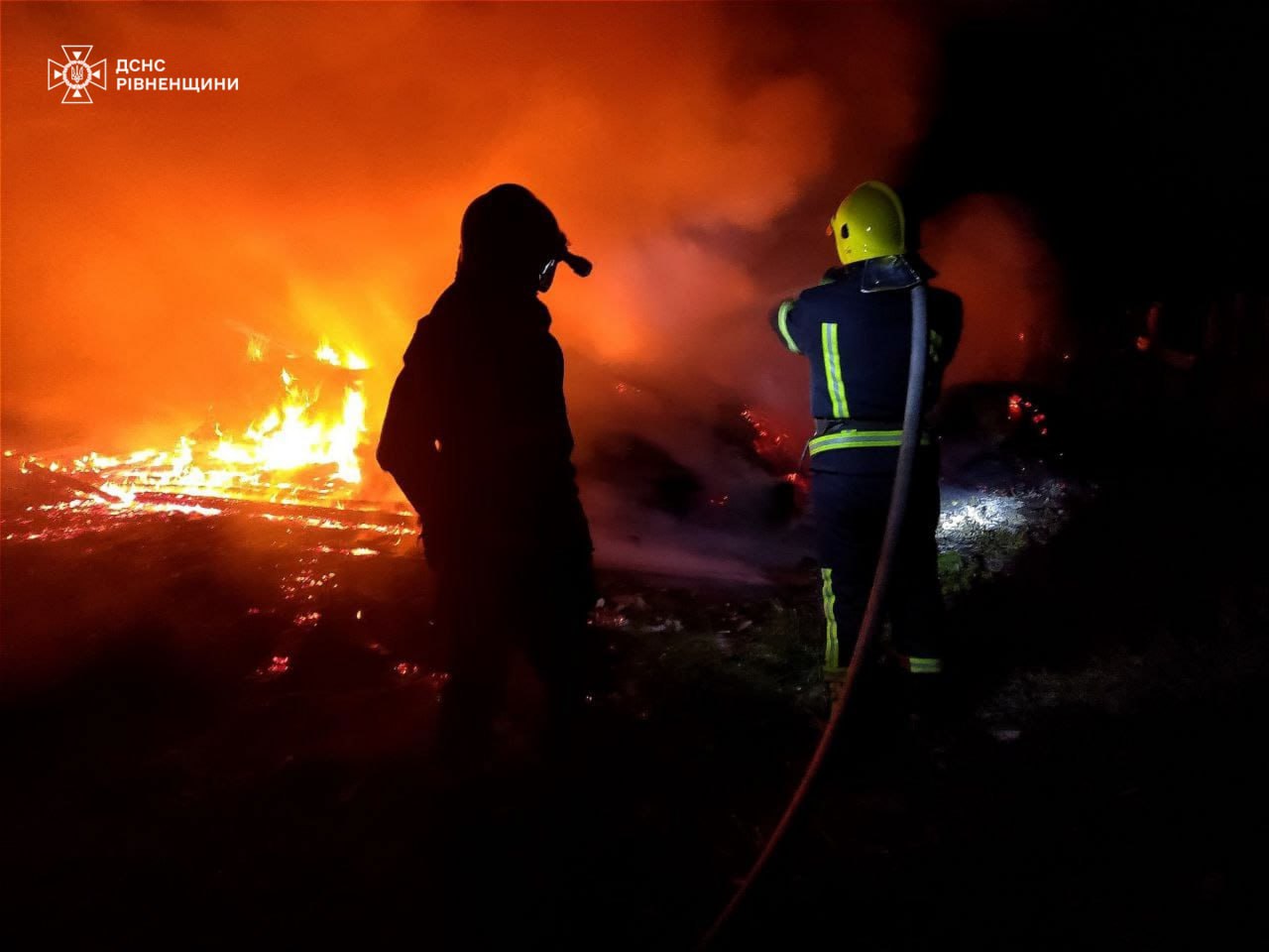 Вогнеборці запобігли поширенню вогню на Рівненщині