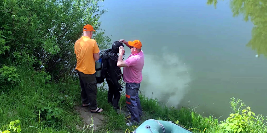 Потопельника з річки в Рівненському районі підняли водолази