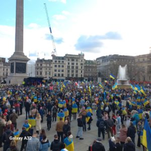 Журналістка з Рівного працює у Великобританії - фото 1
