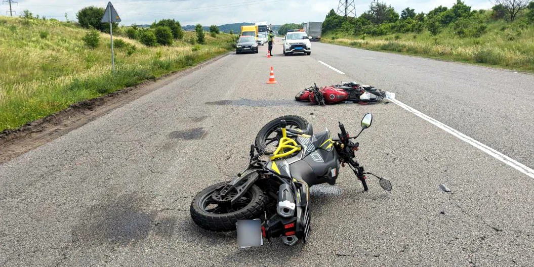 Двоє мотоциклістів постраждали в ДТП у Рівненському районі