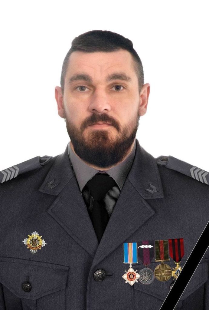 У громадах Рівненщини провели в останню земну дорогу чотирьох Захисників - фото 4