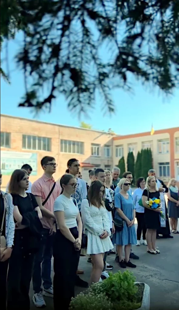 Меморіальну дошку на честь загиблого Героя відкрили у Рівному - фото 1