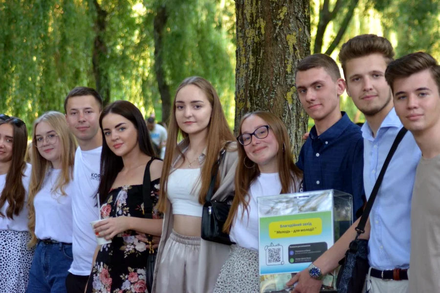 220 263 грн на дрони для штурмовиків 3-ої бригади зібрала молодь Рівного - фото 1