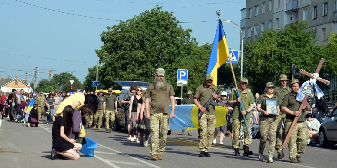 У Здолбунівській громаді попрощалися з бійцем Олександром Скубою
