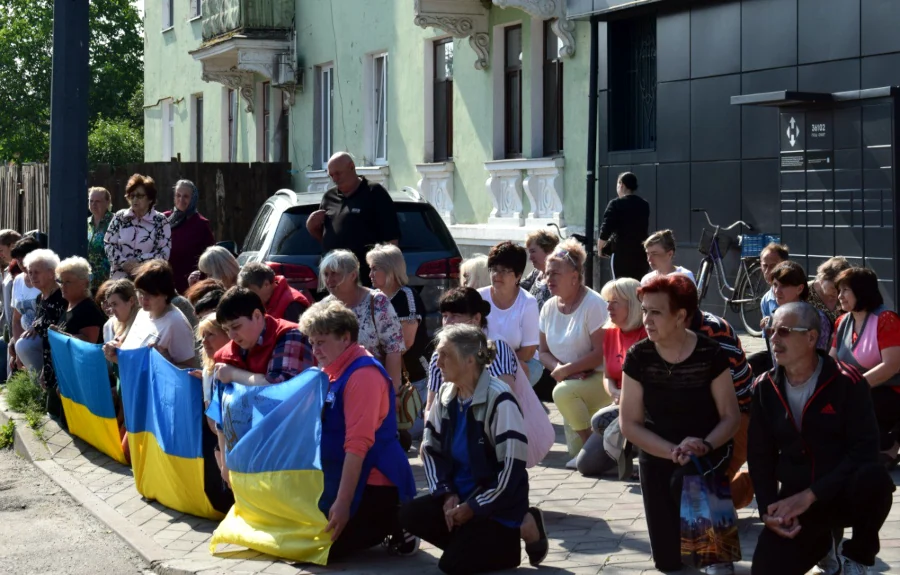 У Здолбунівській громаді попрощалися з бійцем Олександром Скубою - фото 3