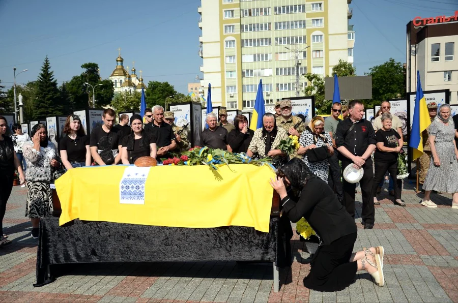 У Рівному провели в останню дорогу полеглого Захисника - фото 1