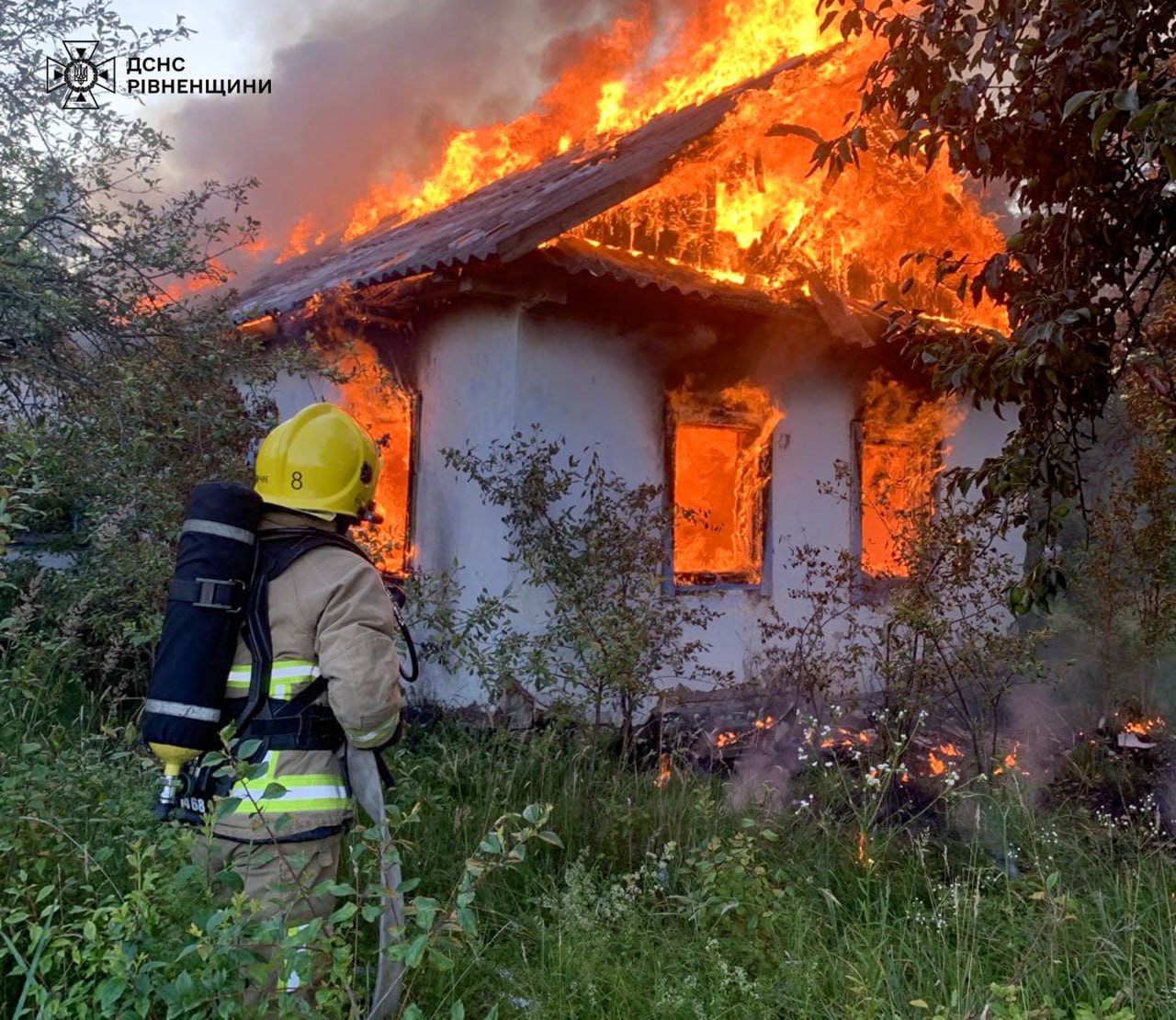 Пожежа охопила будинок на Рівненщині