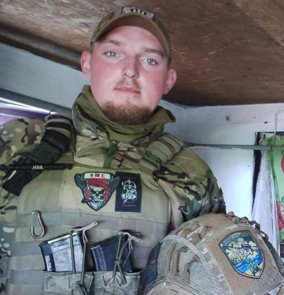 Три громади Рівненщини зустріли загиблих земляків - фото 1 Три громади Рівненщини зустріли загиблих земляків - фото 1