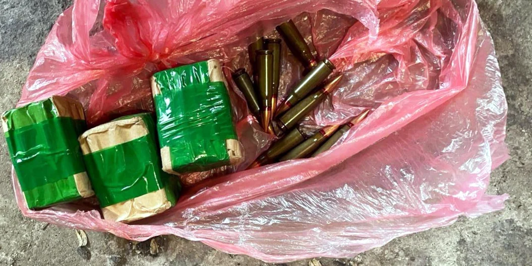 Бурштин та патрони виявили поліцейські у жителя Володимирця