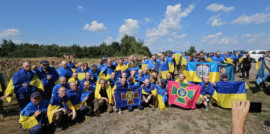 95 українців повернулися з полону додому