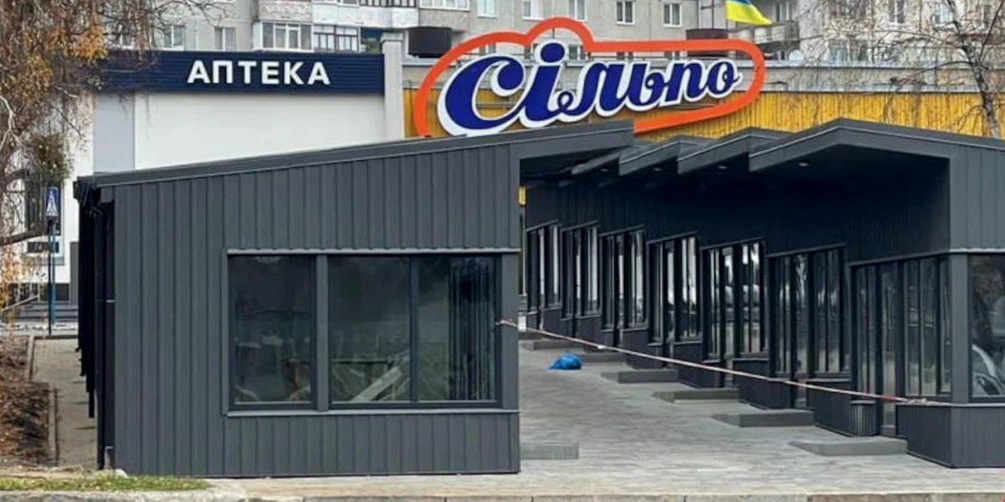 На “узаконенні” кіосків біля “Сільпо” у Рівному викрито державного реєстратора