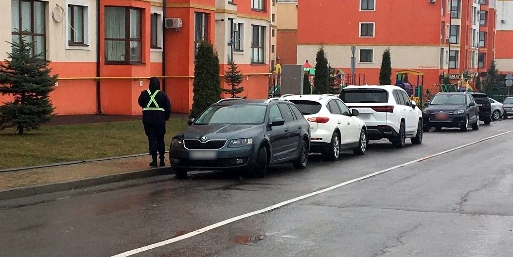 У Рівному муніципальна варта оштрафувала майже 140 водіїв