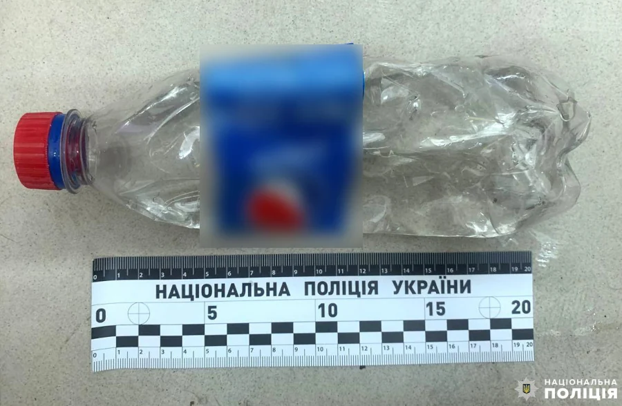 Невідомою речовиною облив лікаря чоловік у Рівному - фото 1