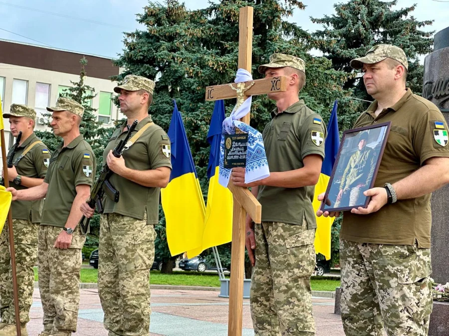У Рівному попрощались із Захисником Андрієм Дятликом - фото 2