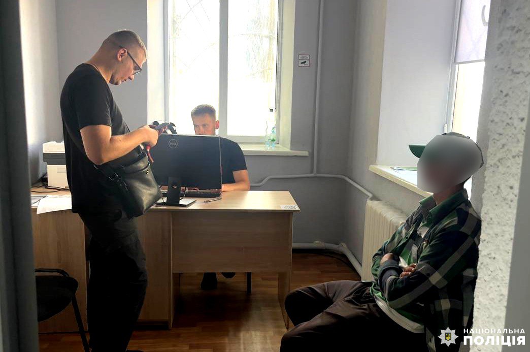 Поліцейські затримали чоловіка за смертельне побиття рівнянина