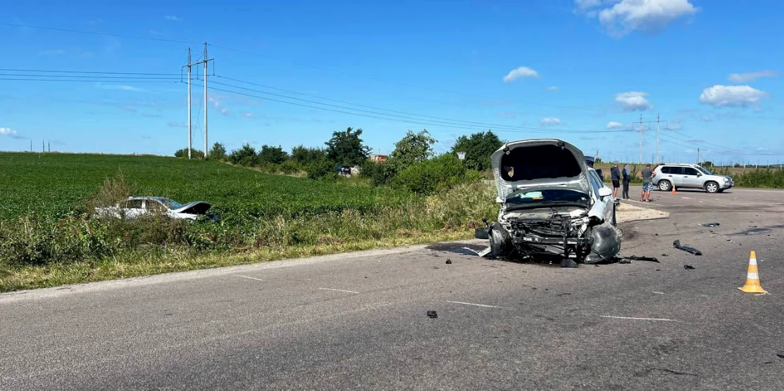 Четверо осіб постраждало в ДТП у Рівненському районі