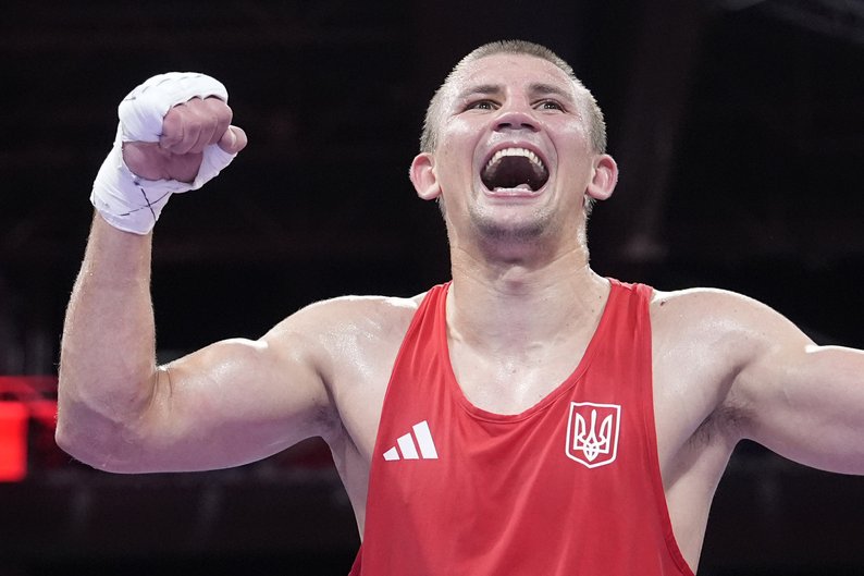 Боксер Олександр Хижняк взяв олімпійське “золото”