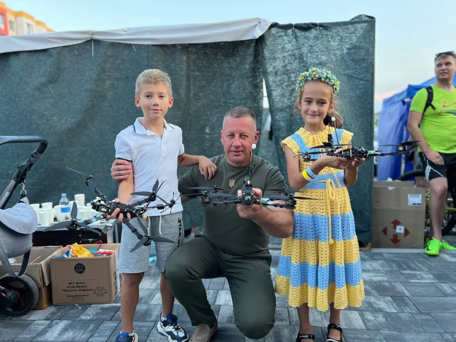 У Рівному на підтримку полку «Азов» зібрали понад 300 тис. грн - фото 3