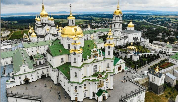 Суд повернув комплекс будівель Свято-Духівського монастиря Свято-Успенської Почаївської Лаври у власність держави