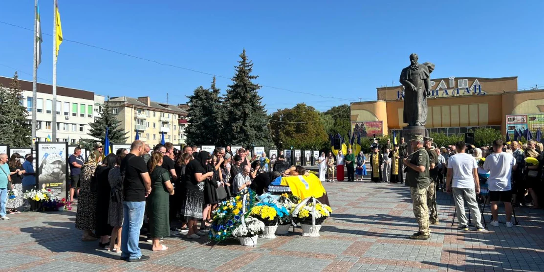 18 серпня у Рівному провели в останню земну дорогу захисника рідної землі