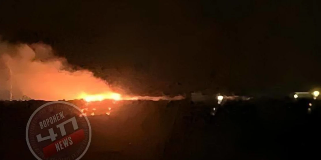 Воронєж, пожежа на військовому аеродромі "Балтімор" в наслідку атаки дронами.