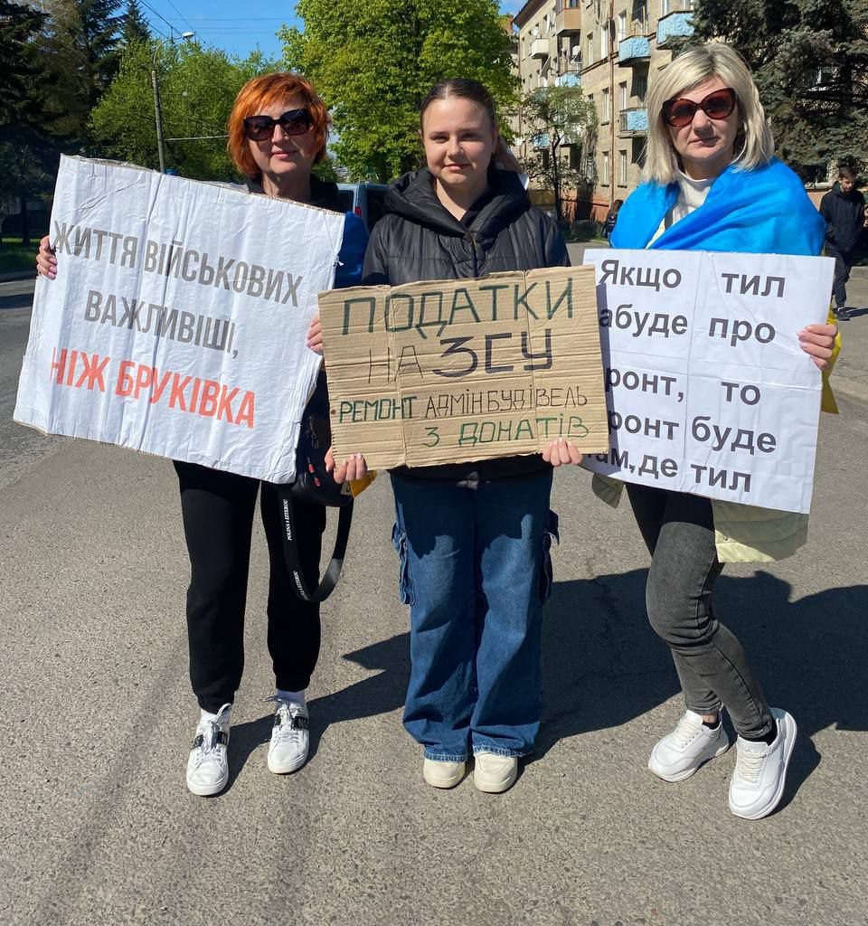 Як освітянка допомагає армії та надихає дітей на любов до України - фото 4