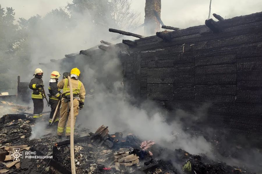 Приватне господарство горіло у Рівненському районі - фото 1