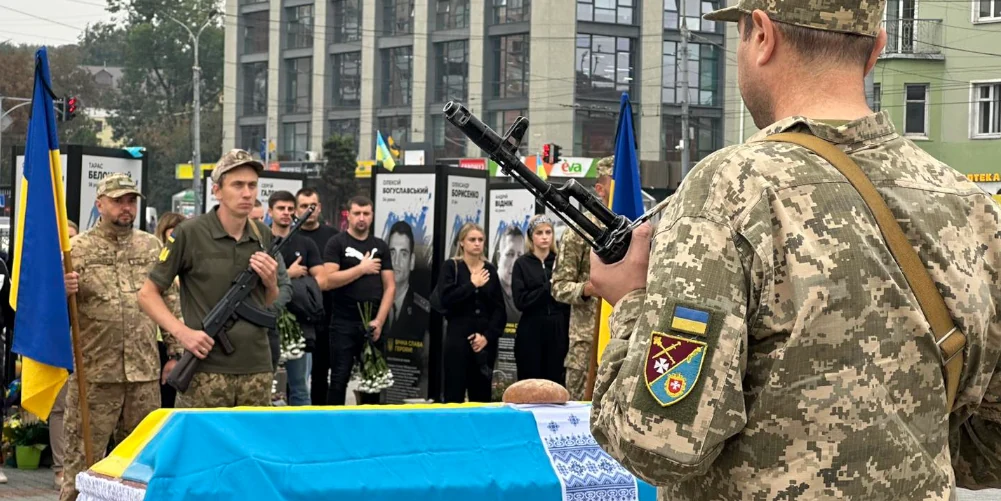 Полеглого Захисника провели в останню дорогу в Рівному