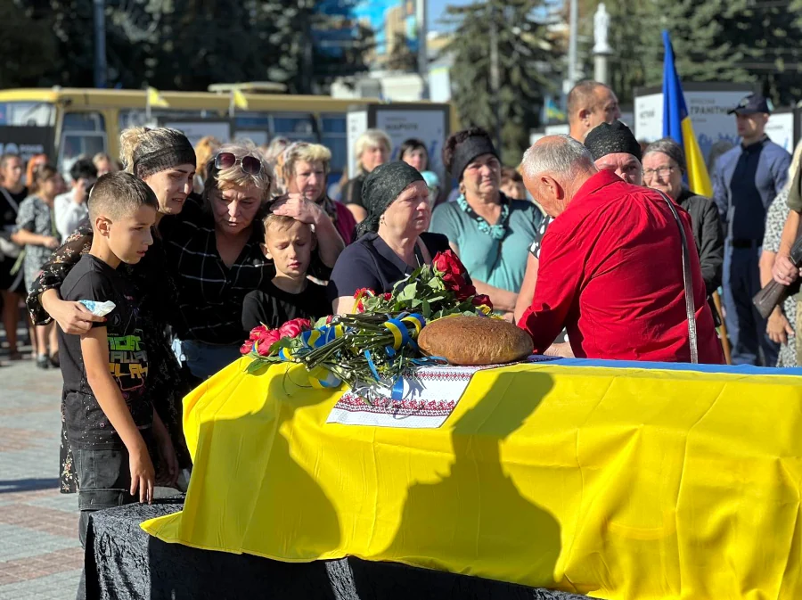 У Рівному провели у засвіти полеглого Захисника - фото 1
