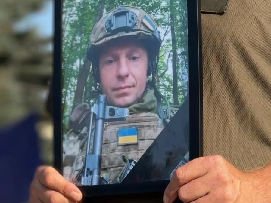 У Рівному попрощалися із Захисником Віталієм Калиною - фото 1 У Рівному попрощалися із Захисником Віталієм Калиною - фото 1