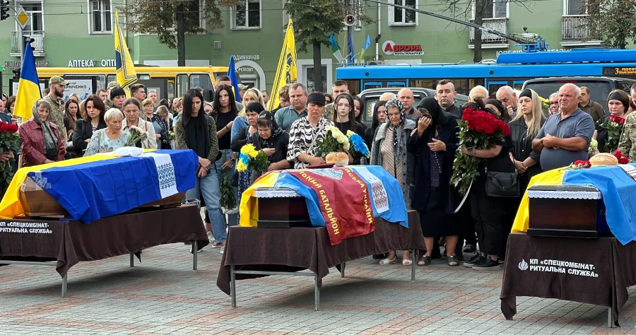 Трьох захисників провели у Вічність у Рівному - фото 4