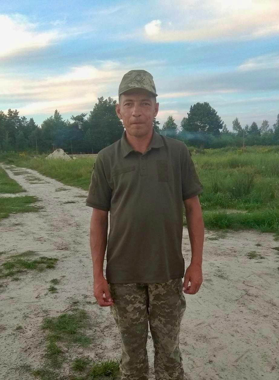 Кортеж з полеглим Героєм зустрічають на Рівненщині