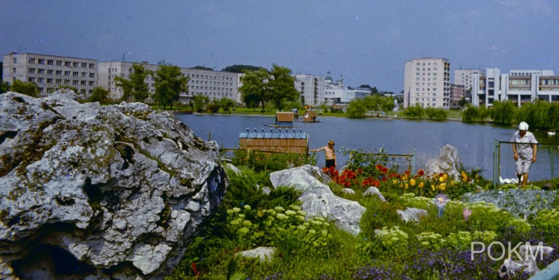 У рівненському музеї оцифрували стародруки й негативи міста (ФОТО)