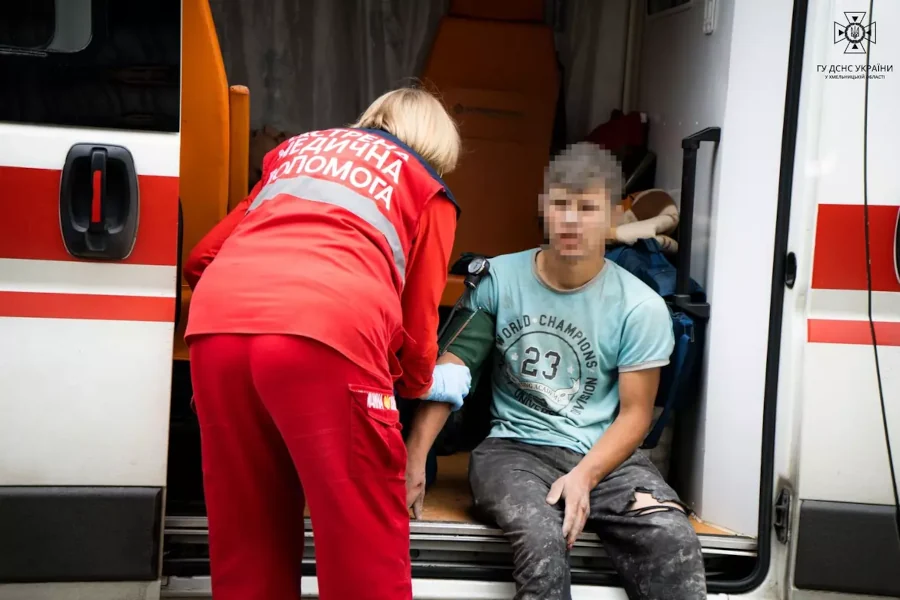 Директор рівненської фірми уник покарання за травмування неповнолітніх працівників - фото 2 Директор рівненської фірми уник покарання за травмування неповнолітніх працівників - фото 2